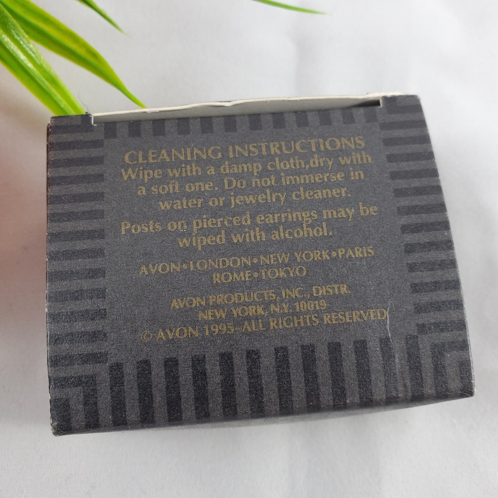 Avon Day Into Evening Earrings Ruby Red Pierced - image 4